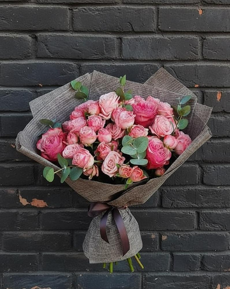 Букет розы в пальмах в Железнодорожный Подольского района Букет цветов из: Розы в Железнодорожный Подольского района