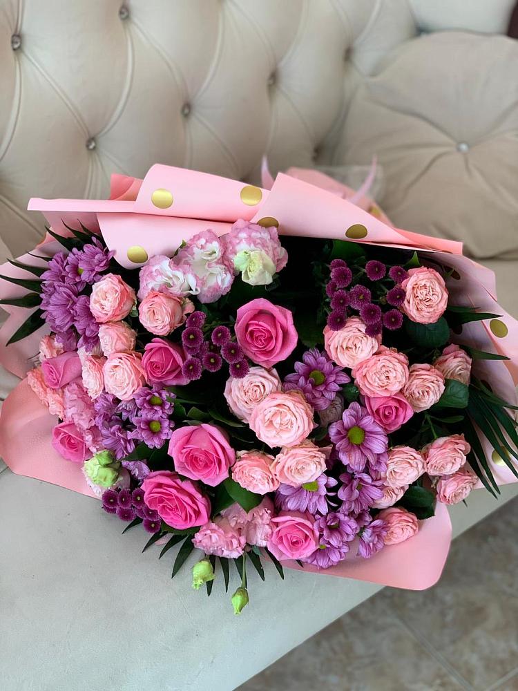 Букет Ваше величество в Железнодорожный Подольского района Букет цветов из: Хризантемы, Розы и Лизиантусы в Железнодорожный Подольского района