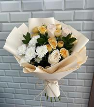 Букет цветочный вальс в Железнодорожный Подольского района Букет цветов из:  Розы и Хризантемы в Железнодорожный Подольского района