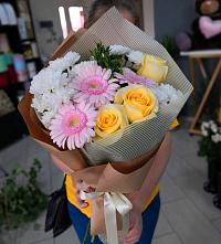Букет цветов из:  Герберы, Розы и Хризантемы в Железнодорожный Подольского района