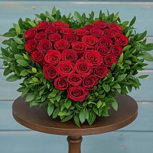 Цветочная композиция из Розы в виде сердца в Железнодорожный Подольского района