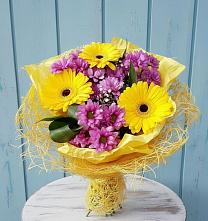 Букет цветов из:  Хризантемы и Герберы в Железнодорожный Подольского района