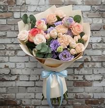 Букет Феерия в Железнодорожный Подольского района Букет цветов из:  Розы, Лизиантусы и Гвоздики в Железнодорожный Подольского района