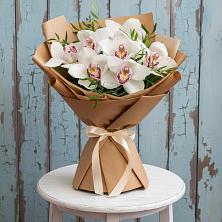 Букет Белые орхидеи в Железнодорожный Подольского района Букет цветов из:  Орхидеи и Розы в Железнодорожный Подольского района