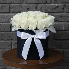 Цветочная композиция из Розы в шляпной коробке в Железнодорожный Подольского района